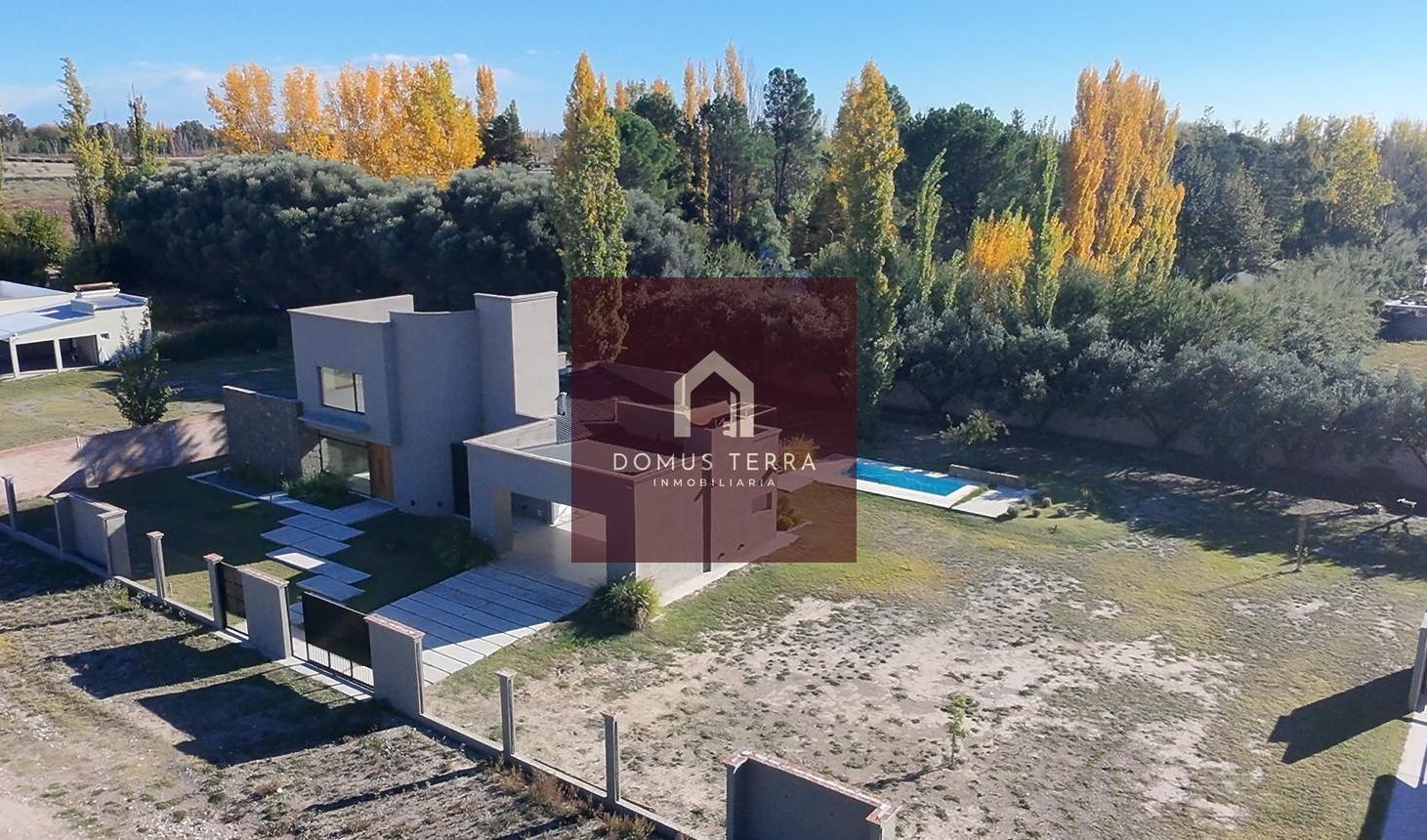 Foto de Casa a estrenar con pileta en 2.600 m² – Las Paredes, imagen 5
