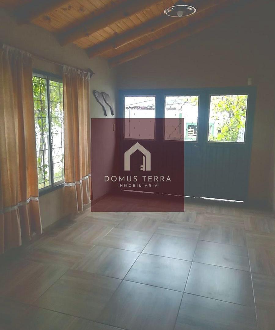 Foto de Casa reformada 4 dorm. con garaje amplio y jardín, imagen 1