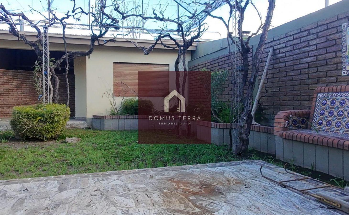 Foto de Venta Casa 5 dorm. en 2 plantas con terraza y patio – Centro, San Rafael, imagen 3