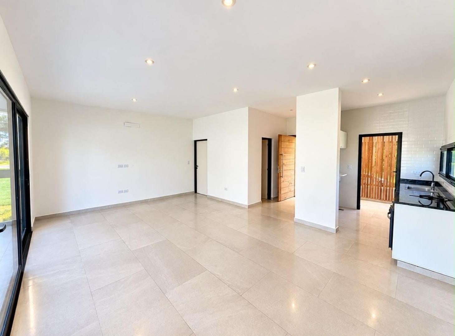 Foto de Casa a estrenar - Barrio Privado Alto de Manantiales, imagen 3