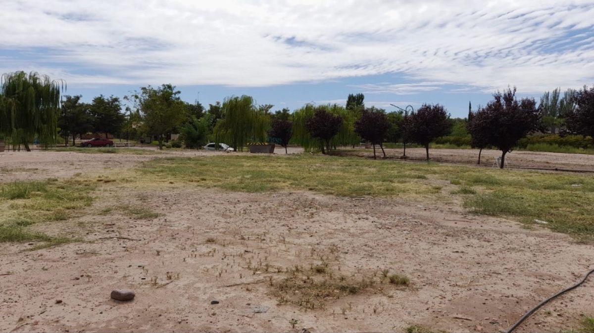Foto de Excelente lote esquina en Barrio privado Liceo Country 4, imagen 2