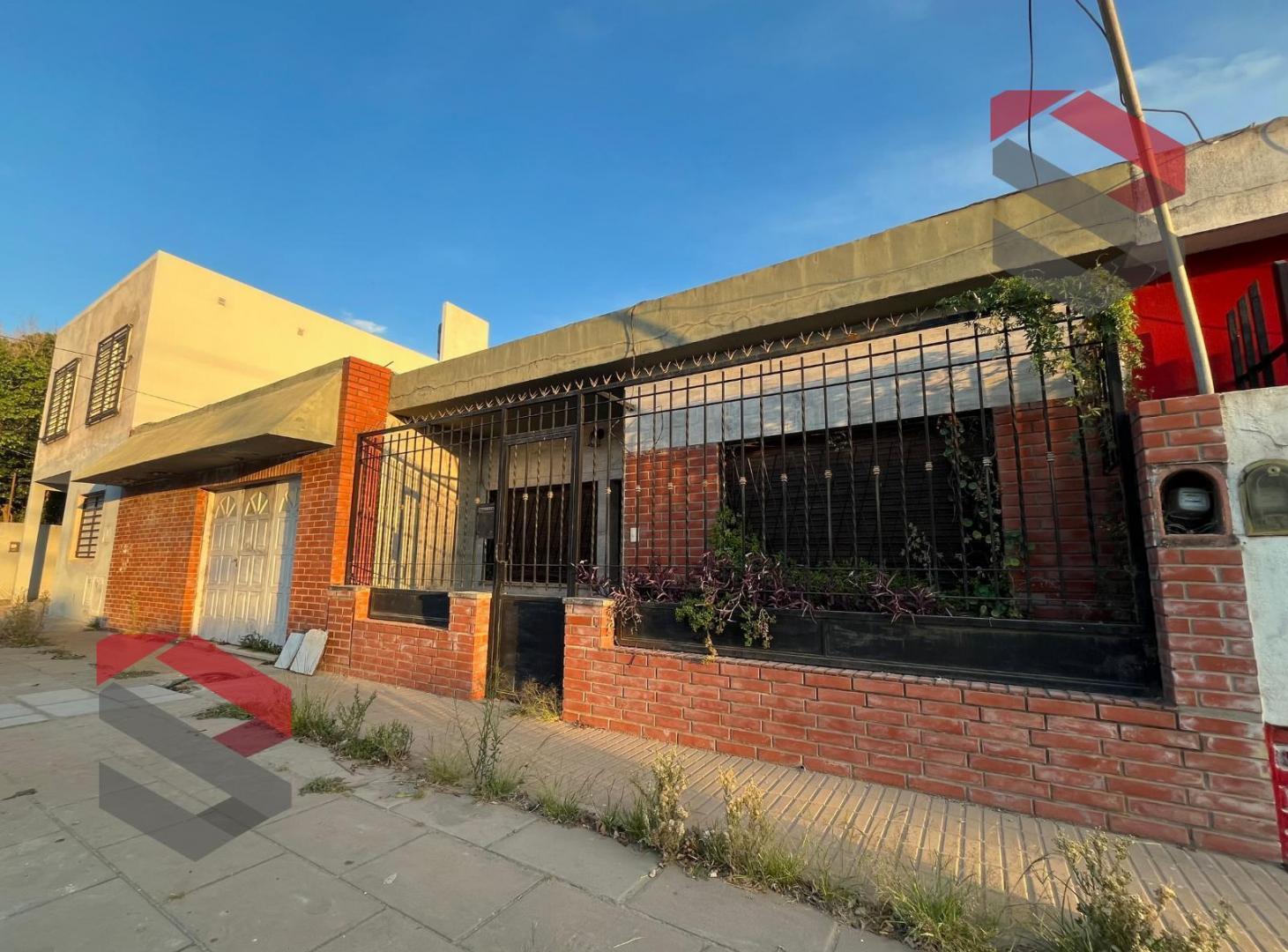 Foto de Oportunidad En Venta Casa en Zarate a Reciclar, imagen 1