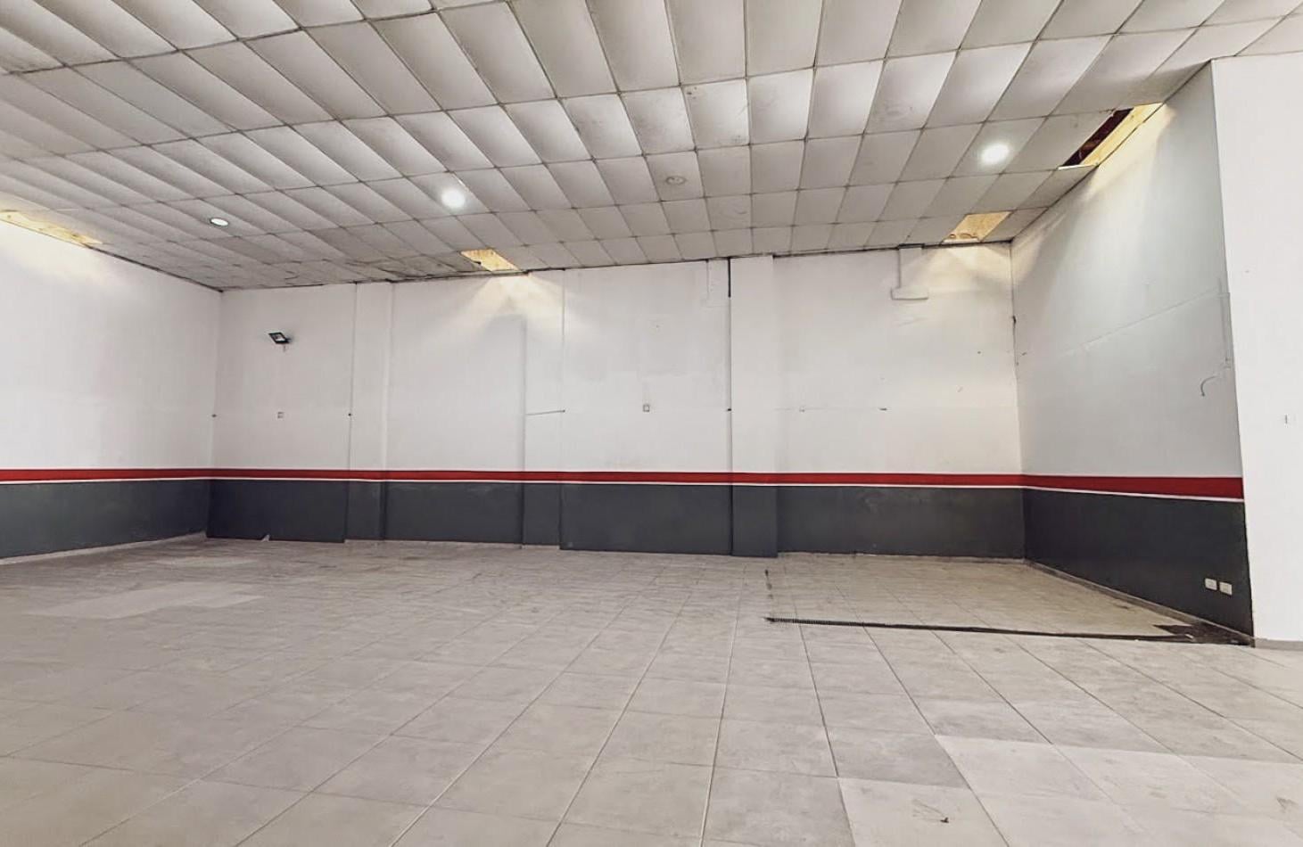 Foto de ALQUILER LOCAL - GALPON COMERCIAL 400 MT2, imagen 5