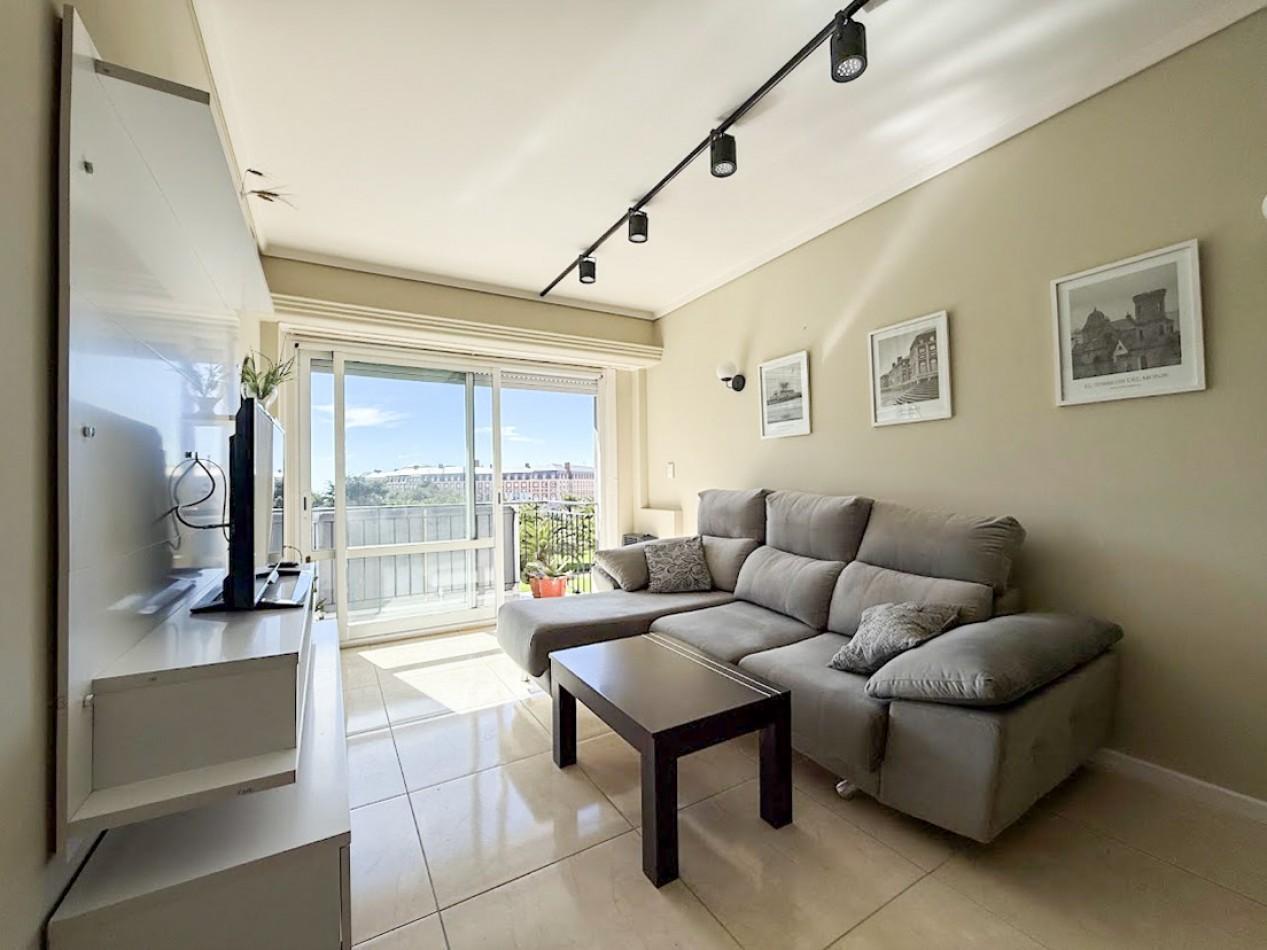 Foto de VENTA DEPARTAMENTO 2 AMBIENTES RECICLADO PLAZA COLON, imagen 4