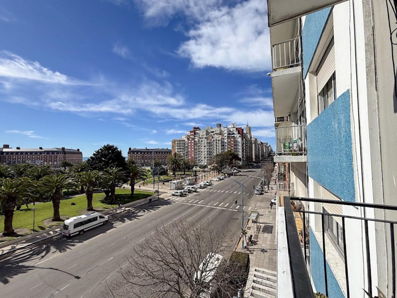 Foto de VENTA DEPARTAMENTO 2 AMBIENTES RECICLADO PLAZA COLON, imagen 2