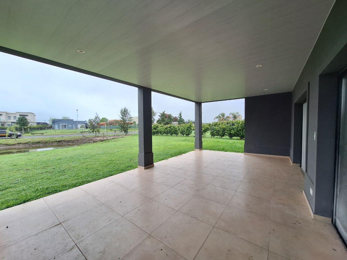 Foto de Casa 5 amb. en venta en El Cantón Islas, Escobar, imagen 1