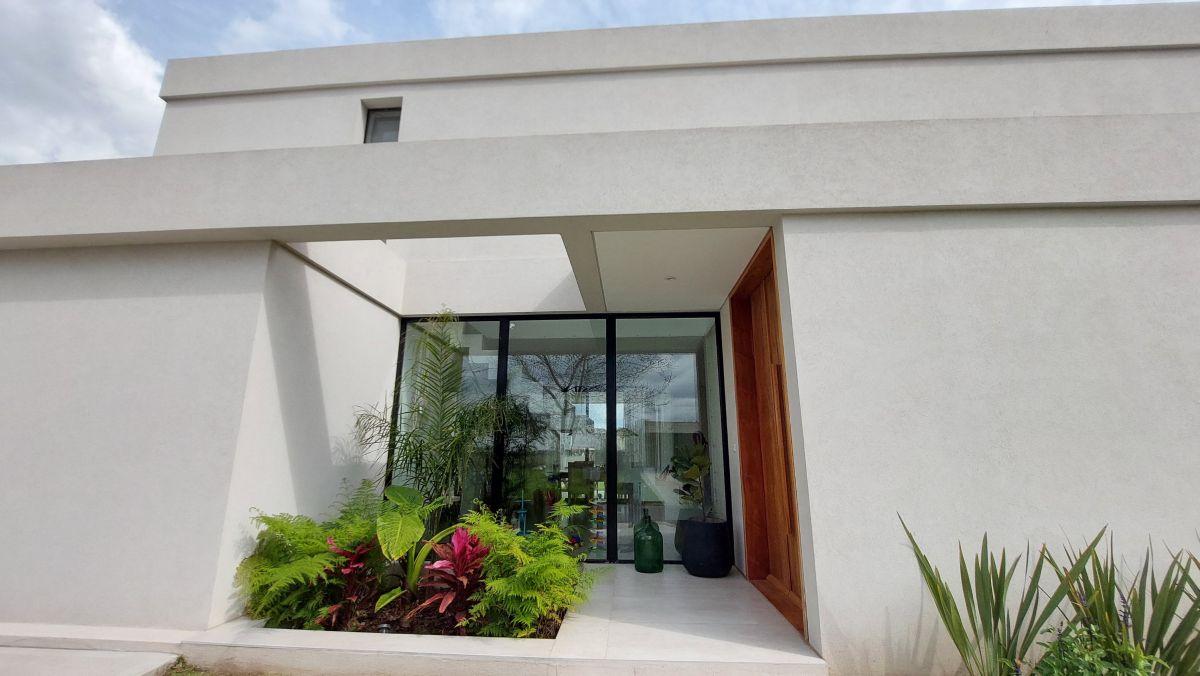 Foto de Casa 4 amb. en venta en El Cantón Golf, Escobar., imagen 2