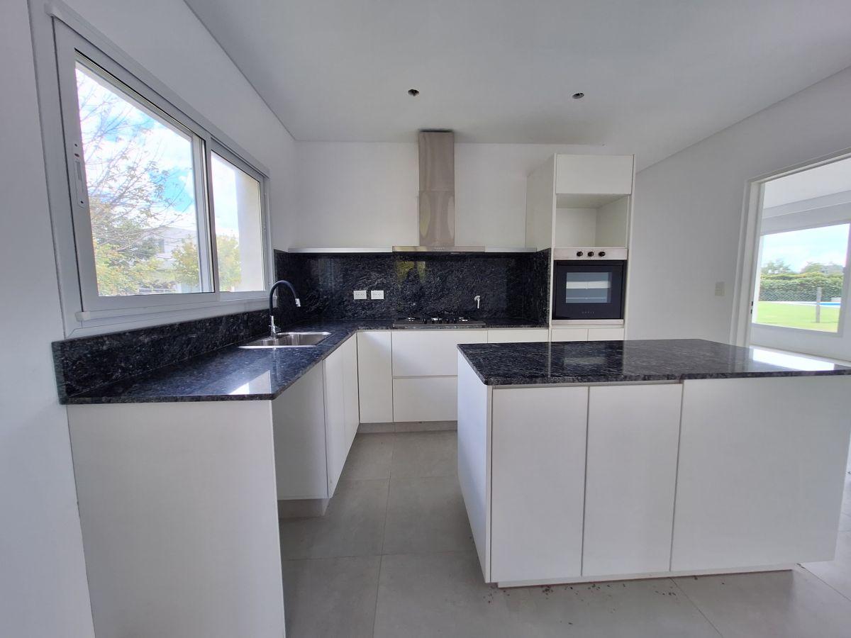 Foto de Casa de 180 m² con 3 dormitorios en venta en El Cantón, imagen 4