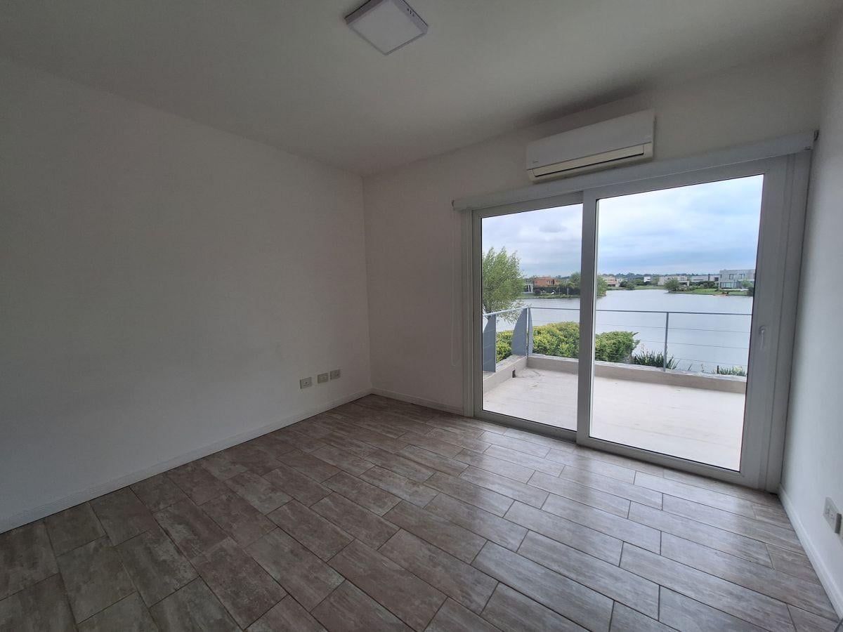 Foto de Casa de 260 m² con 4 dormitorios en venta en El Cantón, imagen 3