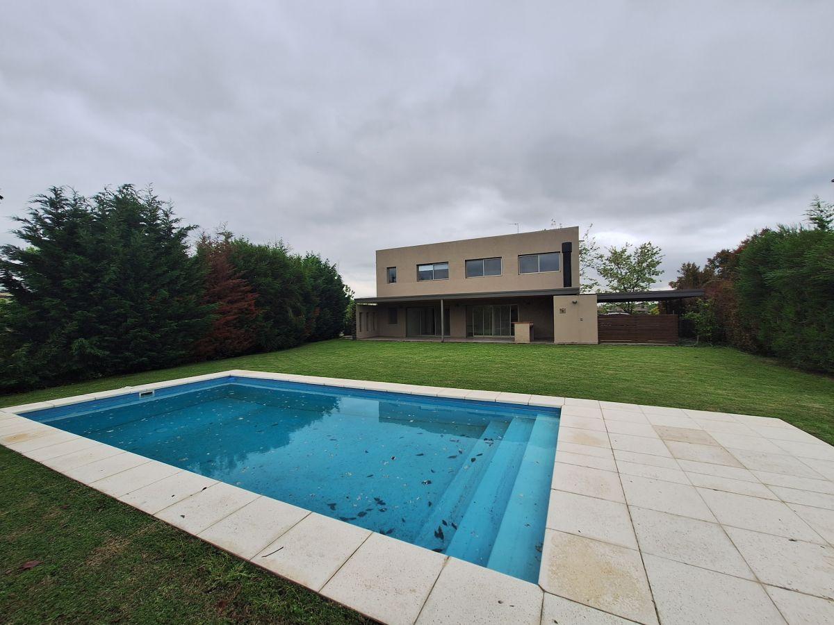Foto de Casa de 260 m² con 3 dormitorios en alquiler en El Cantón., imagen 1