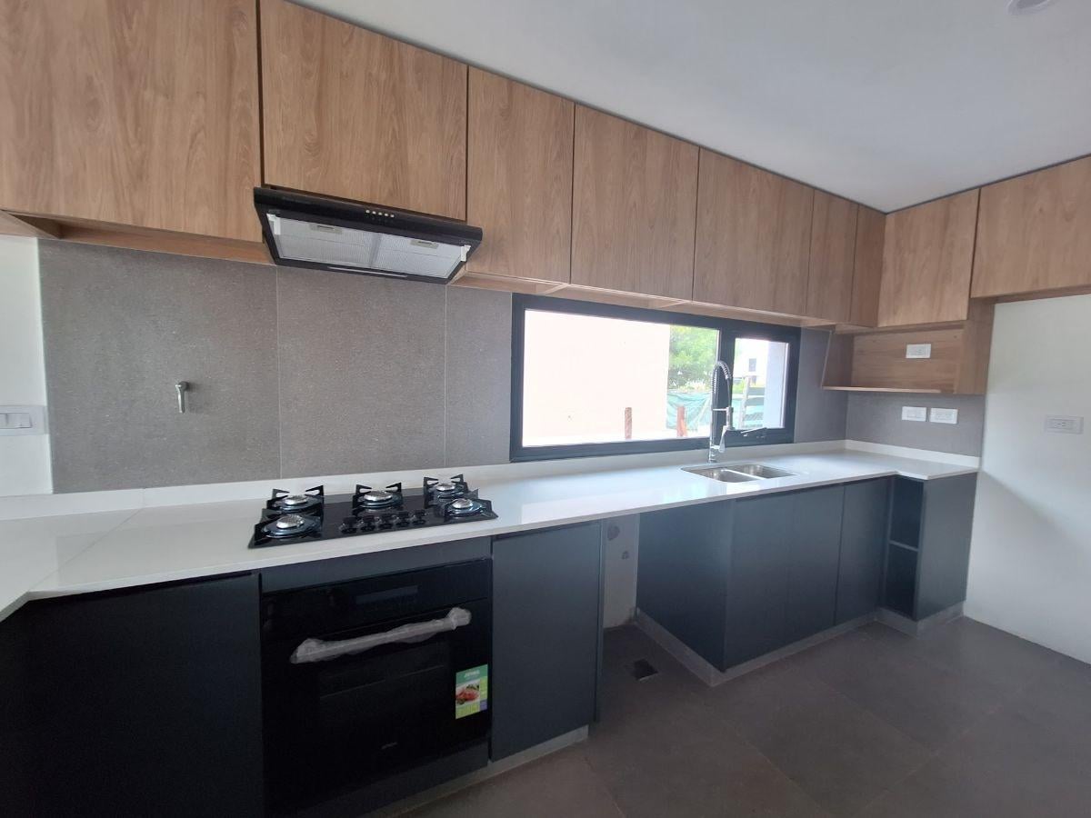 Foto de Casa en Venta en Puertos del Lago, imagen 4