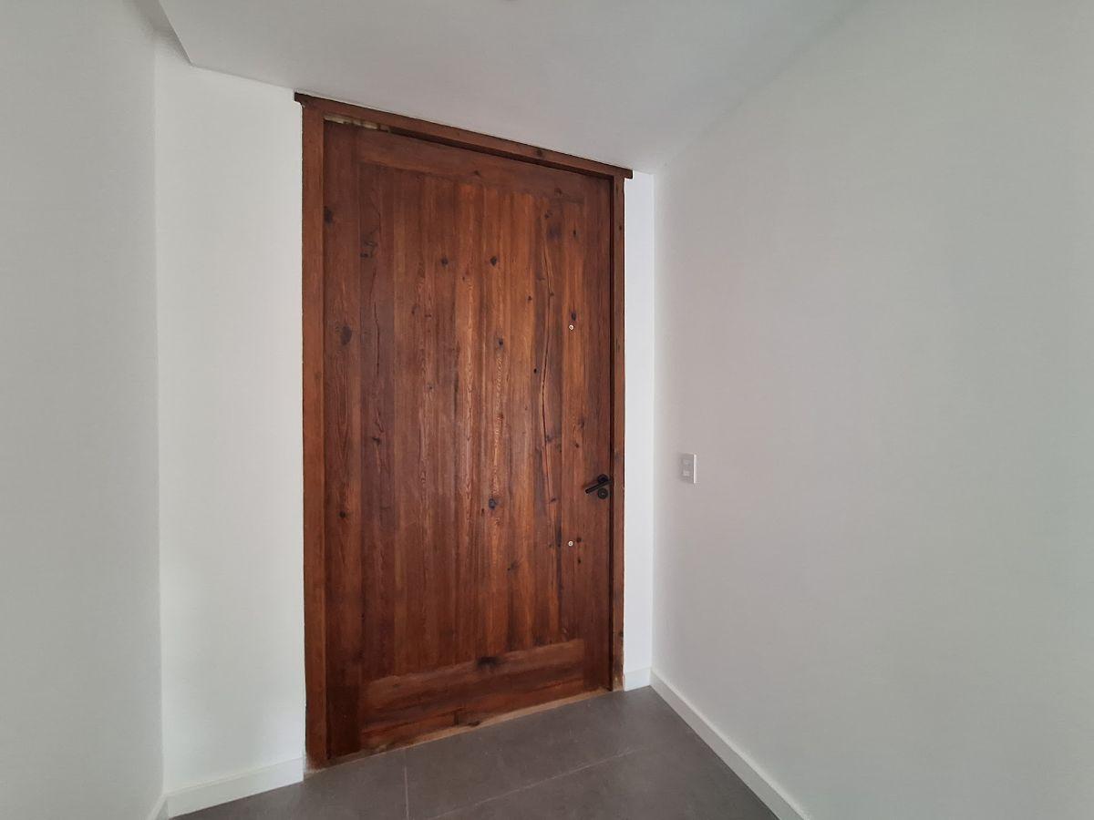 Foto de Casa en Venta en Puertos del Lago, imagen 2