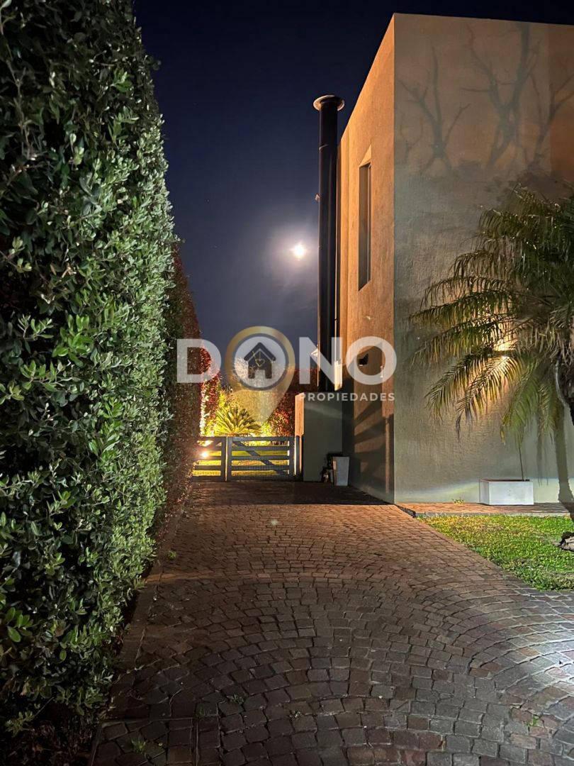 Foto de Casa 4 ambientes. | Los Ombúes de Hudson - Berazategui, imagen 2