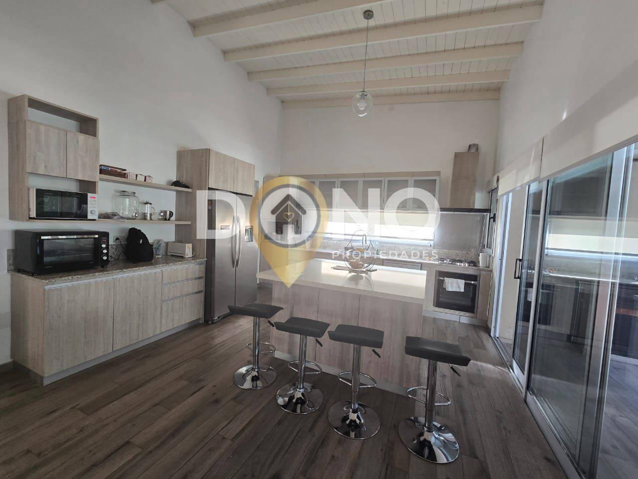 Foto de Casa 4 ambientes. | Las Golondrinas - Berazategui, imagen 4