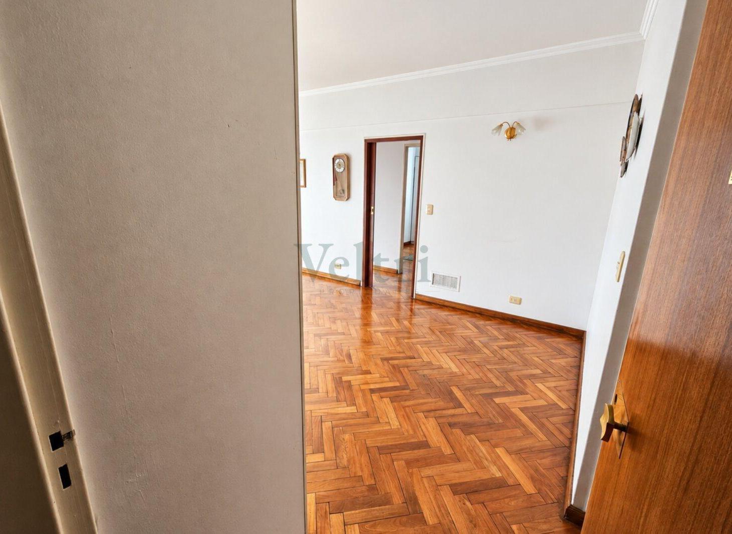 Foto de VENTA DEPARTAMENTO 4 AMBIENTES CON BAULERA, imagen 1