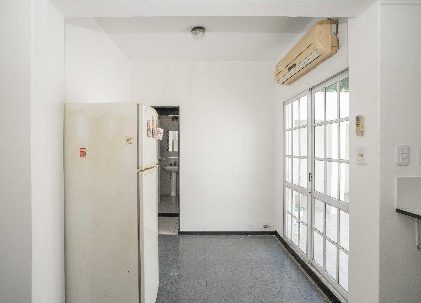Foto de VENTA PH 2 AMBIENTES CON PATIO BERNAL OESTE, imagen 5