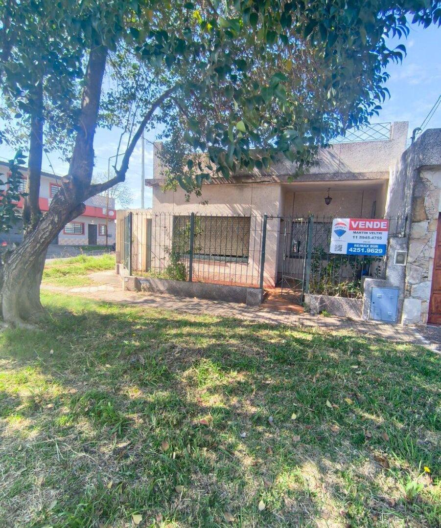 Foto de VENTA CASA 4 AMB COCHERA QUILMES, imagen 2