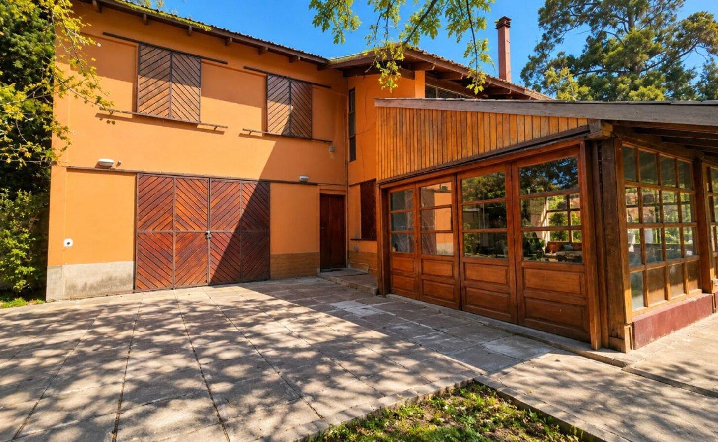 Foto de VENTA CASA 3 AMB CON PARQUE Y PISCINA CITY BELL, imagen 1