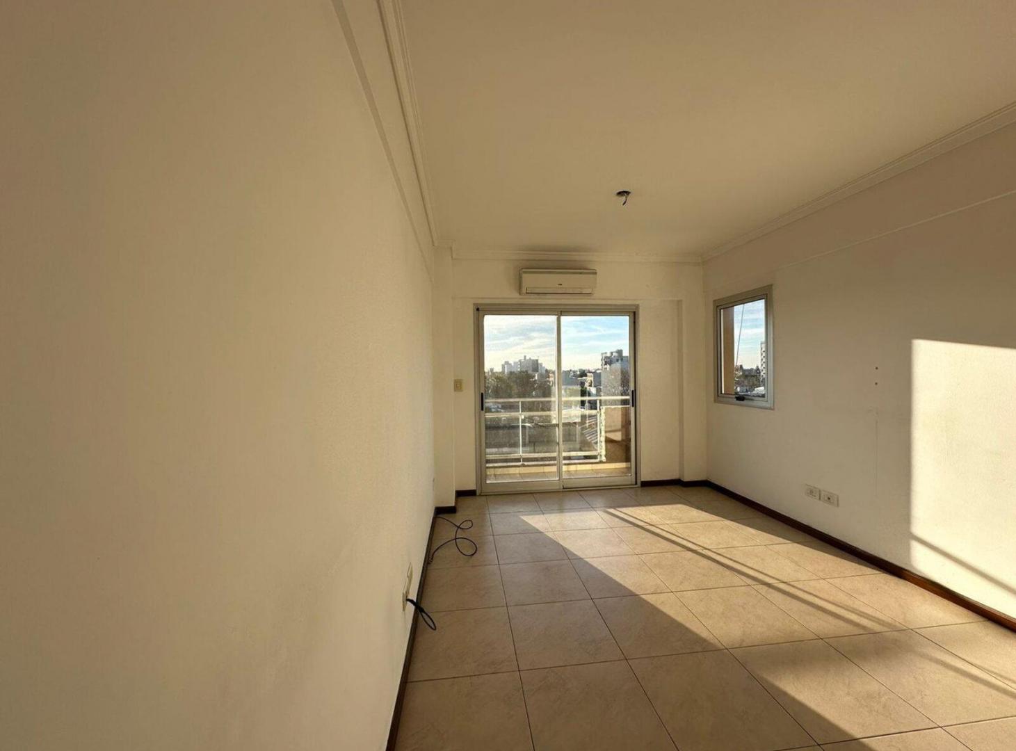 Foto de VENTA DEPARTAMENTO QUILMES, imagen 1