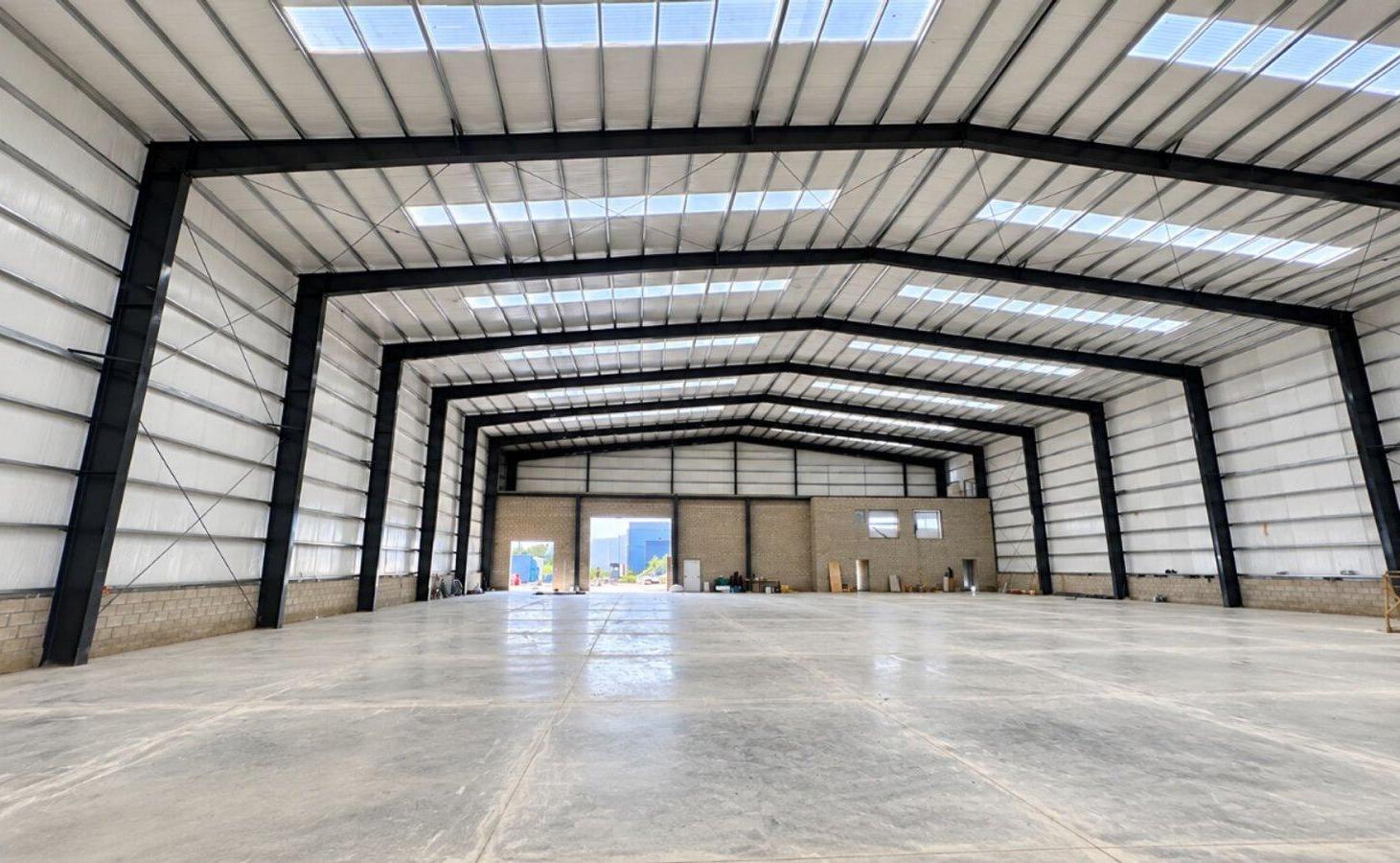 Foto de Galpón Industrial a Estrenar | PITEC 2, F. VARELA., imagen 2