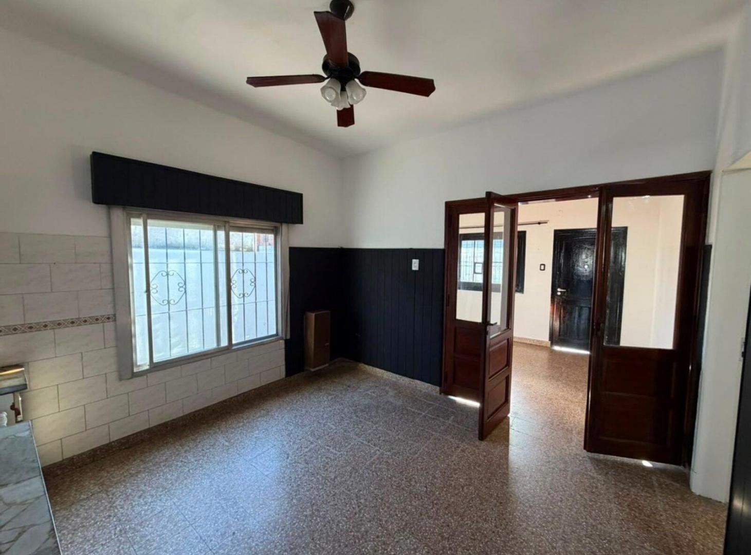 Foto de VENTA CASA 3 AMBIENTES CON COHERA EN EZPELETA, imagen 5
