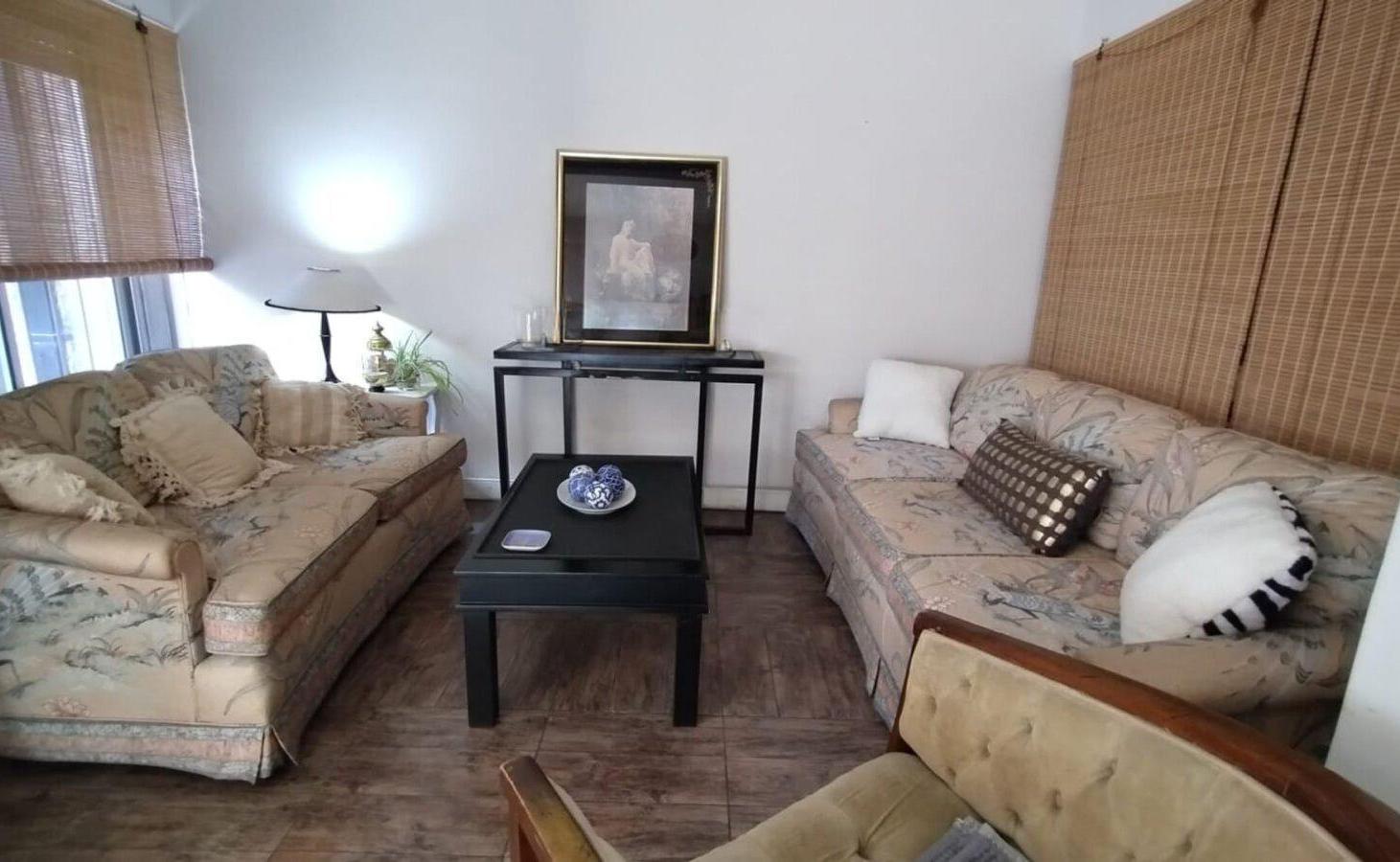 Foto de Venta casa 3 ambientes con cochera y patio Quilmes, imagen 4