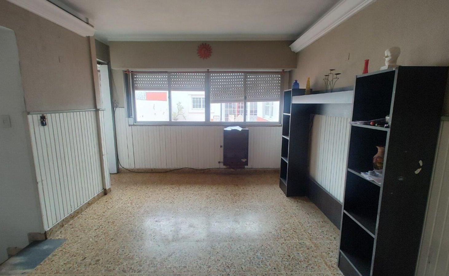 Foto de VENTA CASA 4 AMB QUINCHO+ GALPON+LOCAL VILLA DOMIN, imagen 3