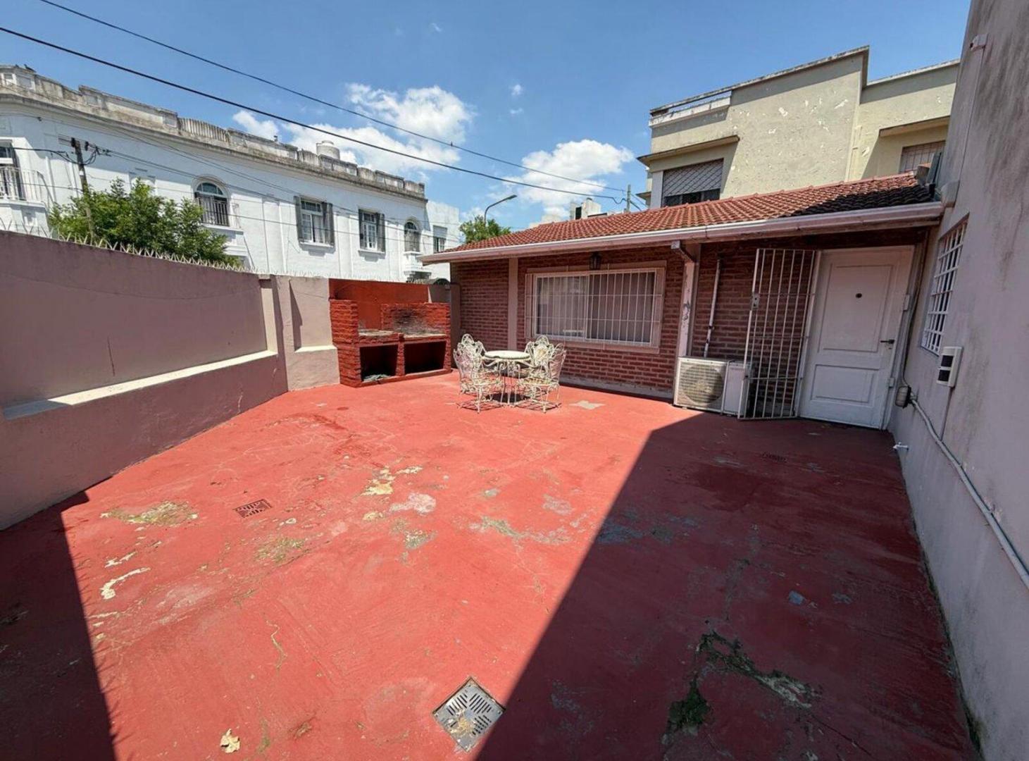 Foto de PH Tipo chalet 3 dormitorios c/ cochera y patio, imagen 1