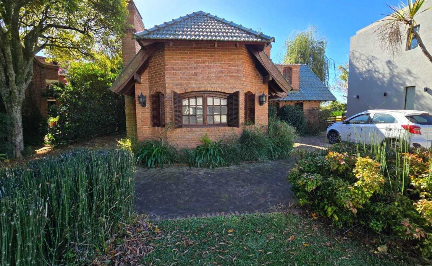 Foto de VENTA CASA 4 AMB BARRIO EL CARMEN HUDSON, imagen 2