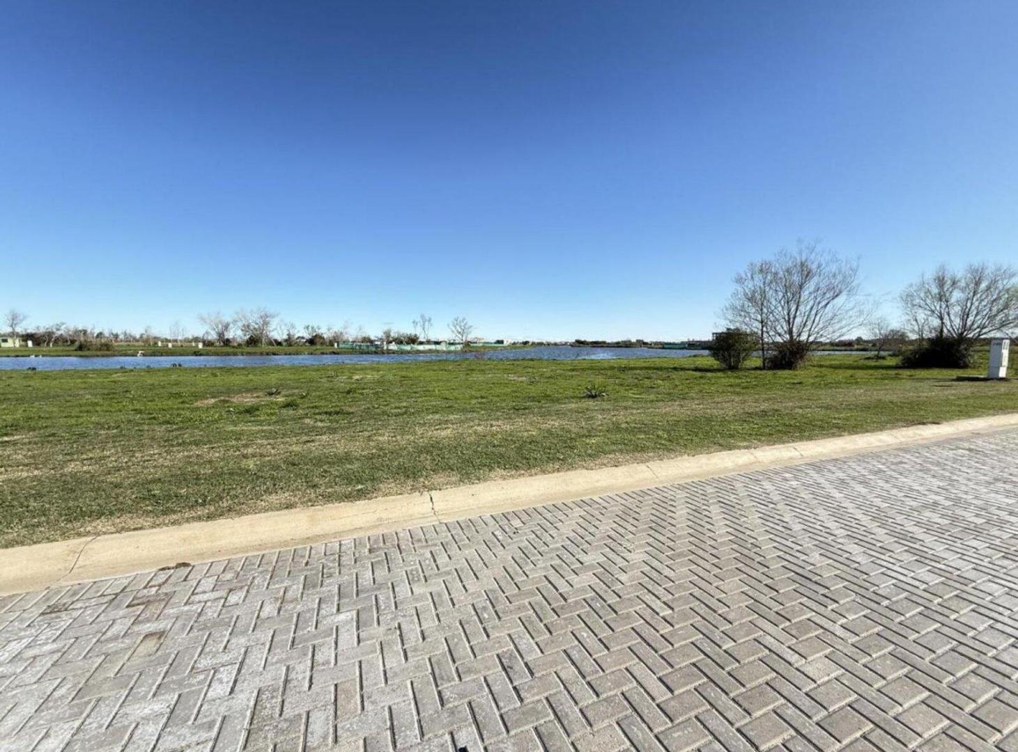 Foto de VENTA LOTE ELCANO HUDSON CON FONDO A LA LAGUNA, imagen 2