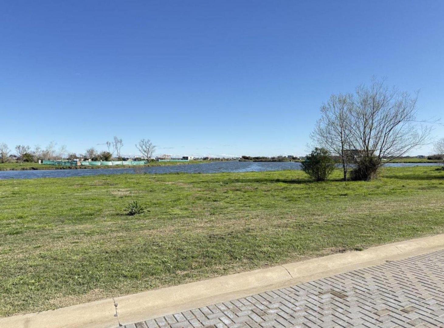Foto de VENTA LOTE ELCANO HUDSON CON FONDO A LA LAGUNA, imagen 3
