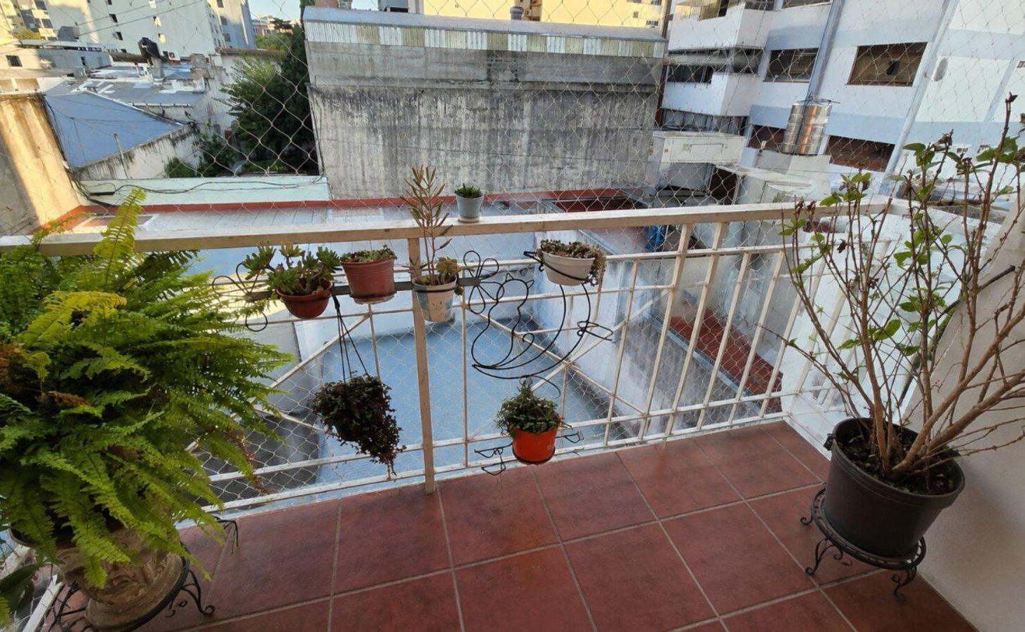 Foto de VENTA DPTO 2AMB QUILMES CENTRO BALCÓN BAULERA, imagen 3
