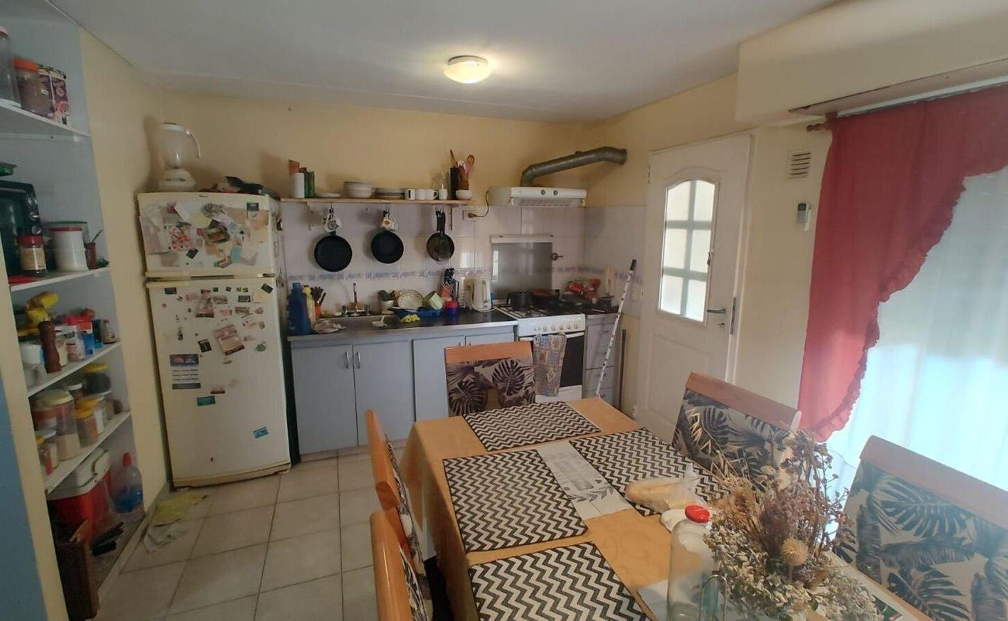 Foto de VENTA DEPTO DUPLEX 4 AMB PATIO COCHERA QUILMES, imagen 2