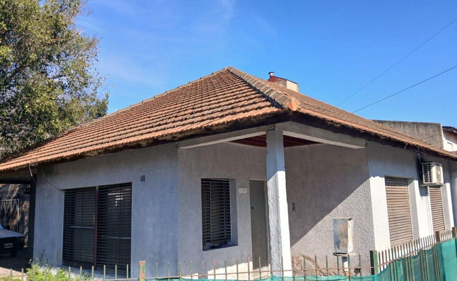 Foto de Venta casa 4 ambientes con lote en Bernal Oeste, imagen 1