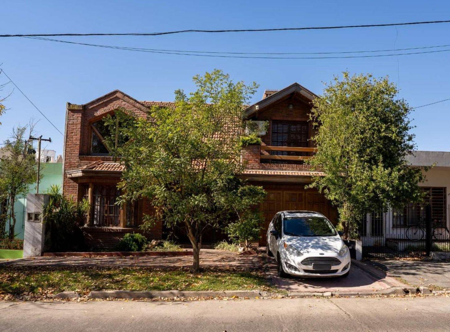 Foto de VENTA CASA 4 AMB PISCINA PARQUE COCH DON BOSCO, imagen 2