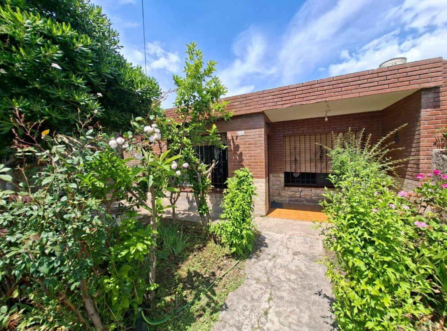 VENTA CASA 4 AMB CON PATIO, BERAZATEGUI