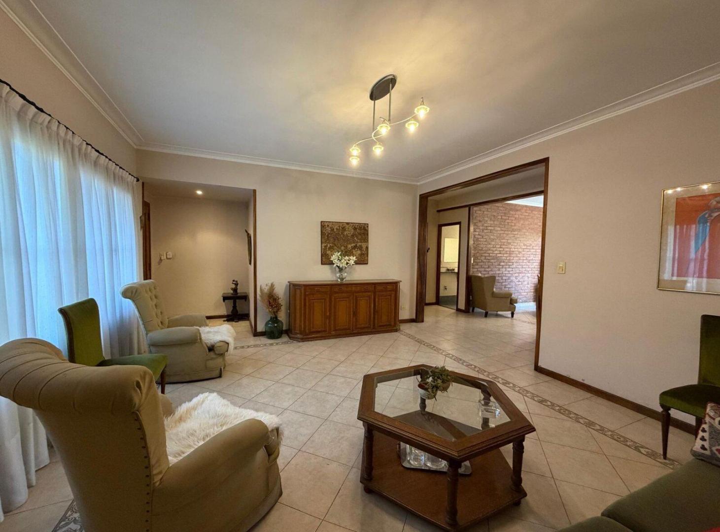 Foto de VENTA CASA 4 AMBIENTES CON COCHERA EN DON BOSCO, imagen 4