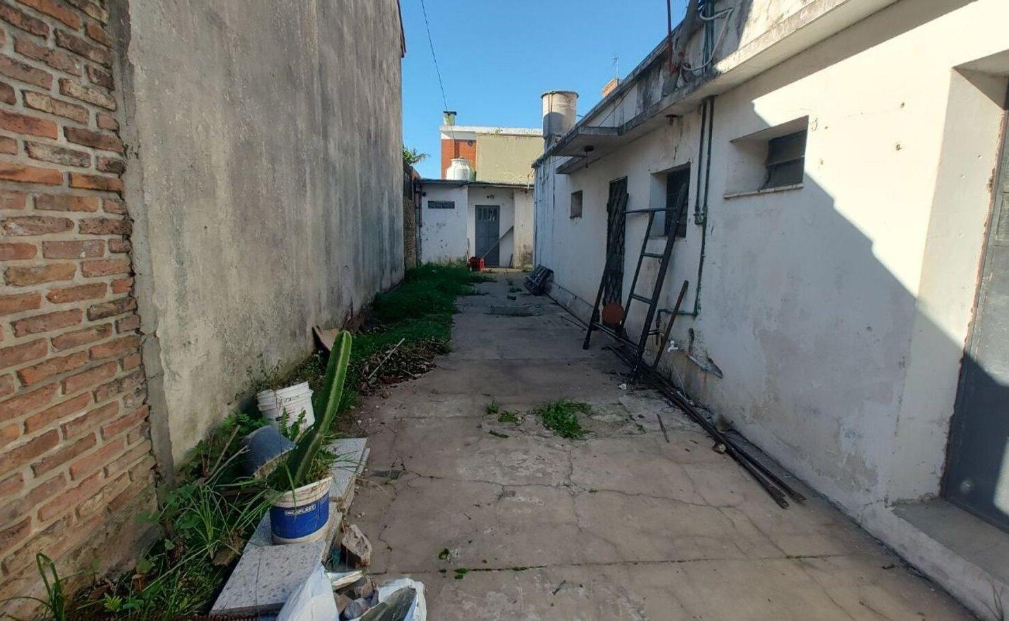 Foto de VENTA CASA CON COCHERA QUINCHO EZPELETA A RECICLAR, imagen 2