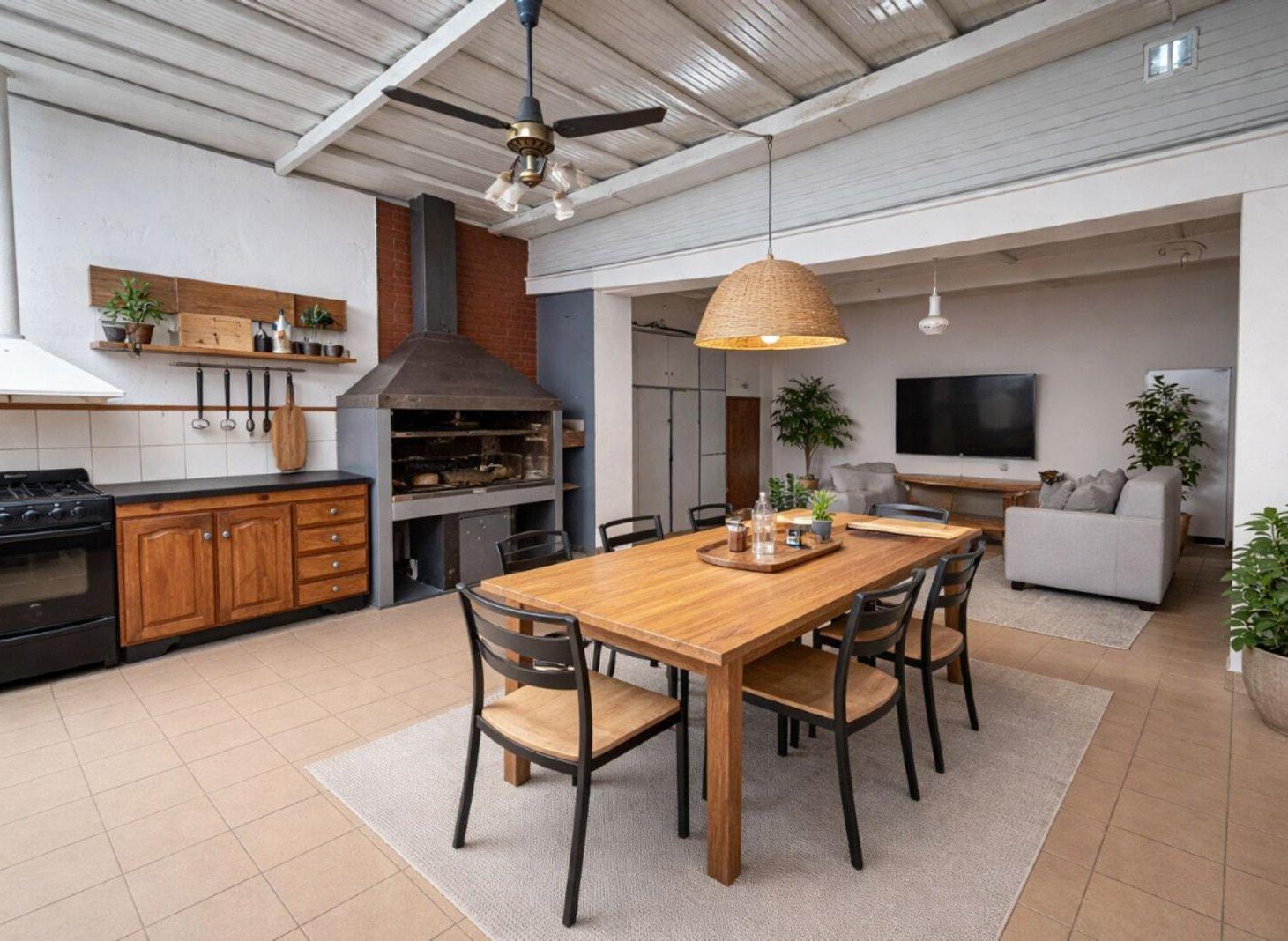 Foto de Casa en venta 4 ambientes con patio y terraza -, imagen 2