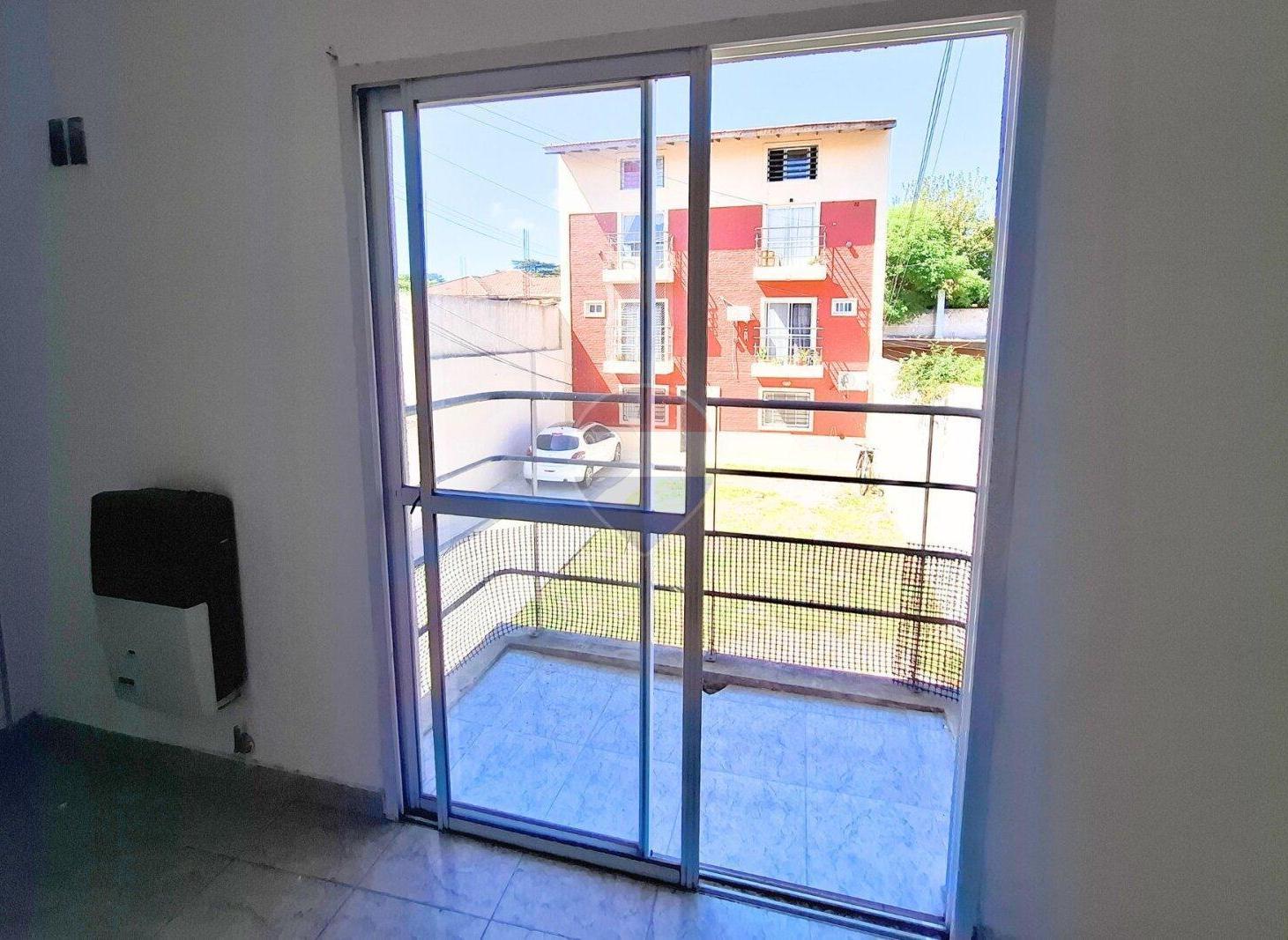 Foto de VENTA SEMIPISO 2 AMBIENTES CON COCHERA QUILMES, imagen 4