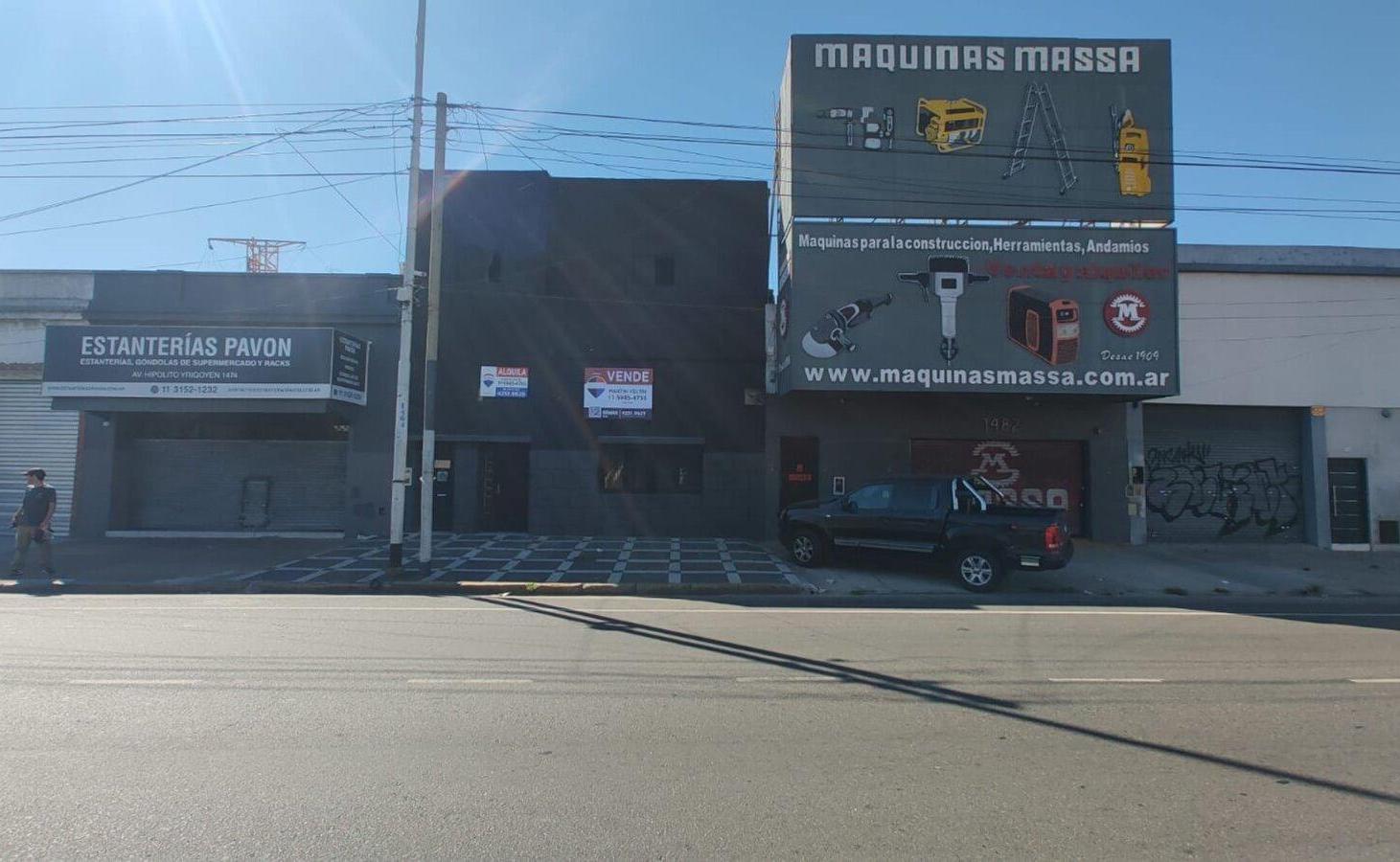 Foto de LOCAL COMERCIAL SOBRE AVENIDA AVELLANEDA, imagen 2