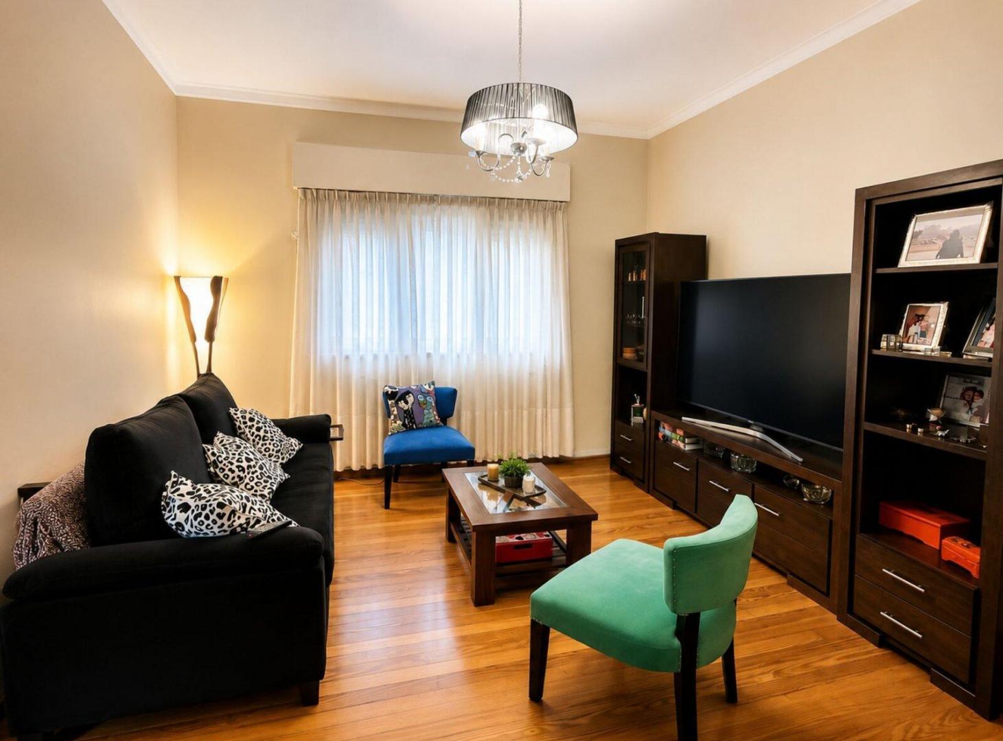 Foto de VENTA CASA 5 AMBIENTE BERNAL, imagen 2