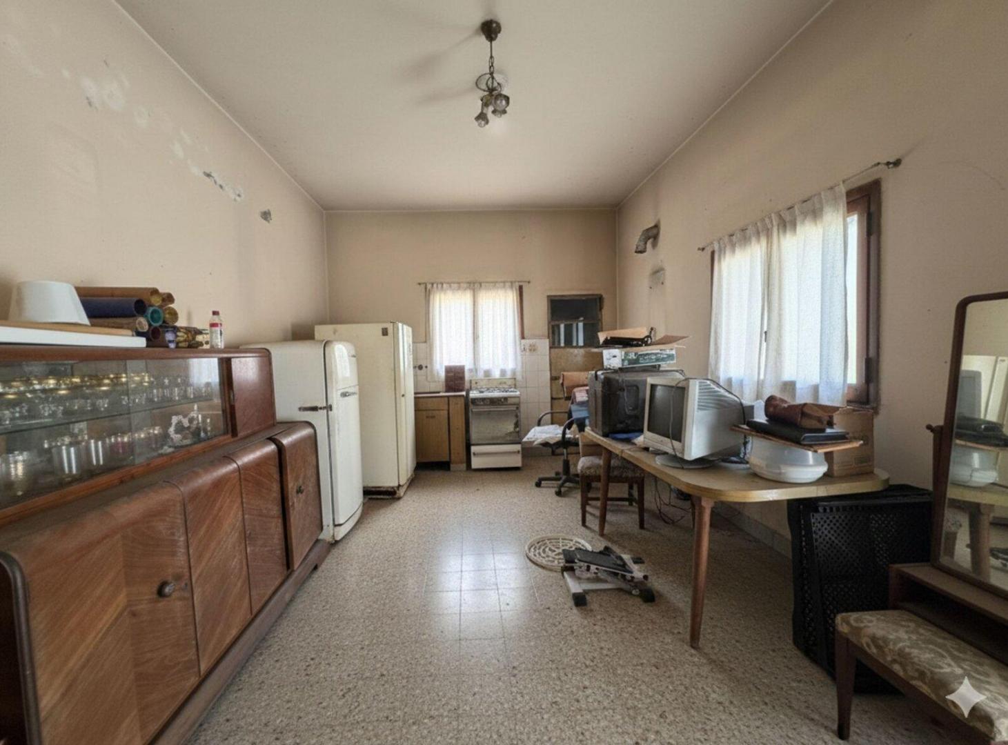 Foto de Venta Casa 7 ambientes con cochera Sarandí, imagen 4