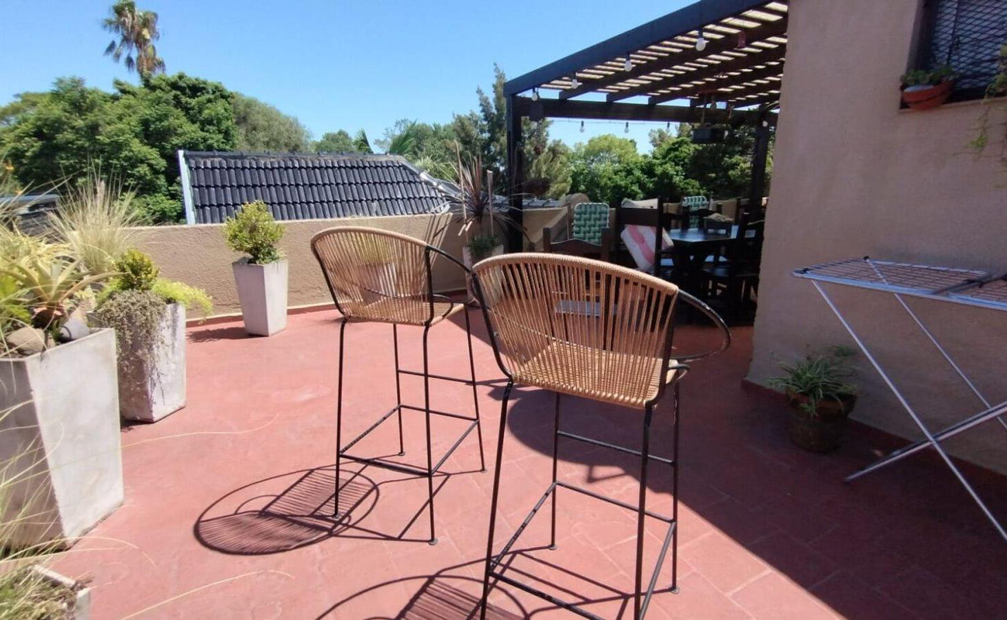 Foto de Venta casa 3 ambientes Y cochera B° Parque Bernal, imagen 4