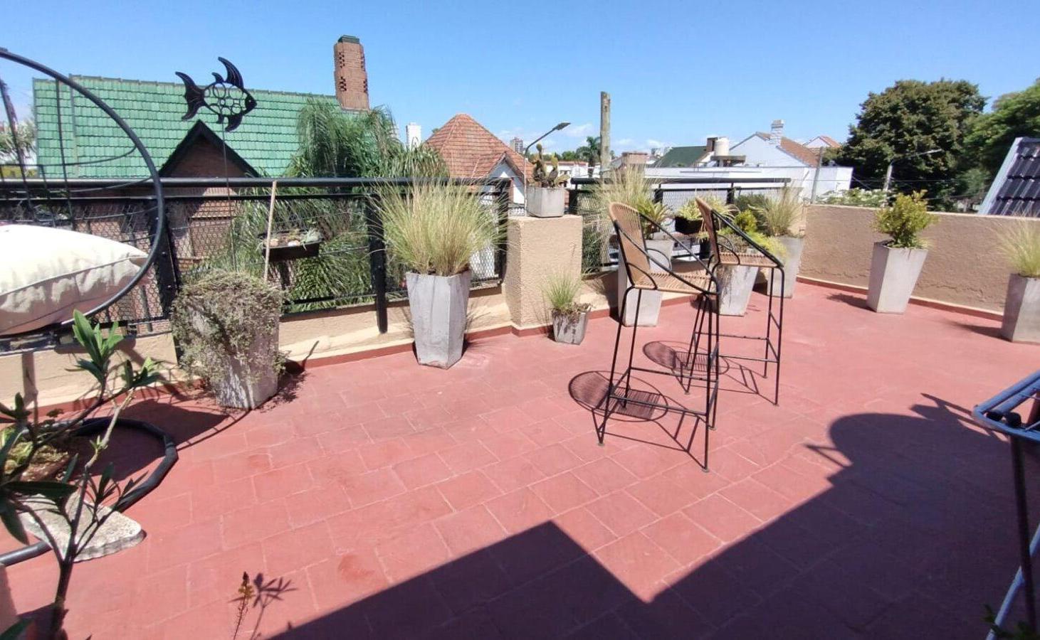 Foto de Venta casa 3 ambientes Y cochera B° Parque Bernal, imagen 3