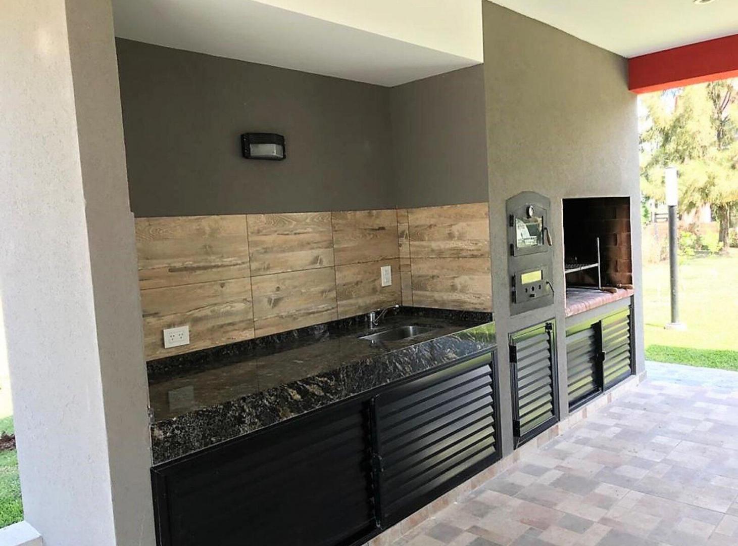 Foto de CASA ALQ "PRINCIPADO DE SAN VICENTE" 5 amb. Pileta, imagen 5