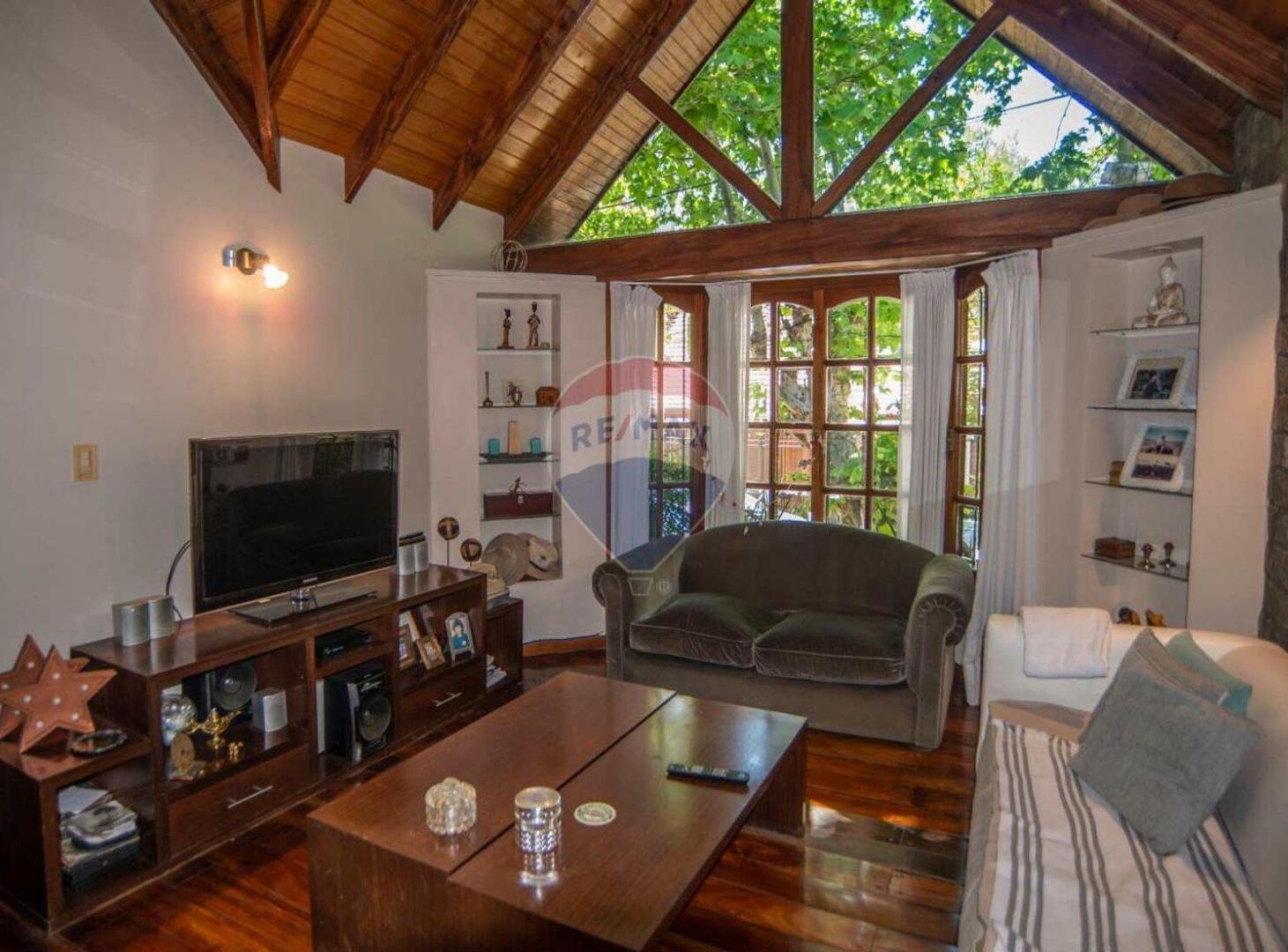 Foto de VENTA CASA 4 AMB COCHERA JARDIN PISCINA QUILMES, imagen 5
