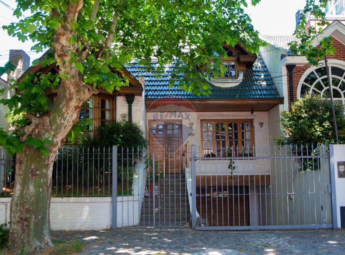 Foto de VENTA CASA 4 AMB COCHERA JARDIN PISCINA QUILMES, imagen 1