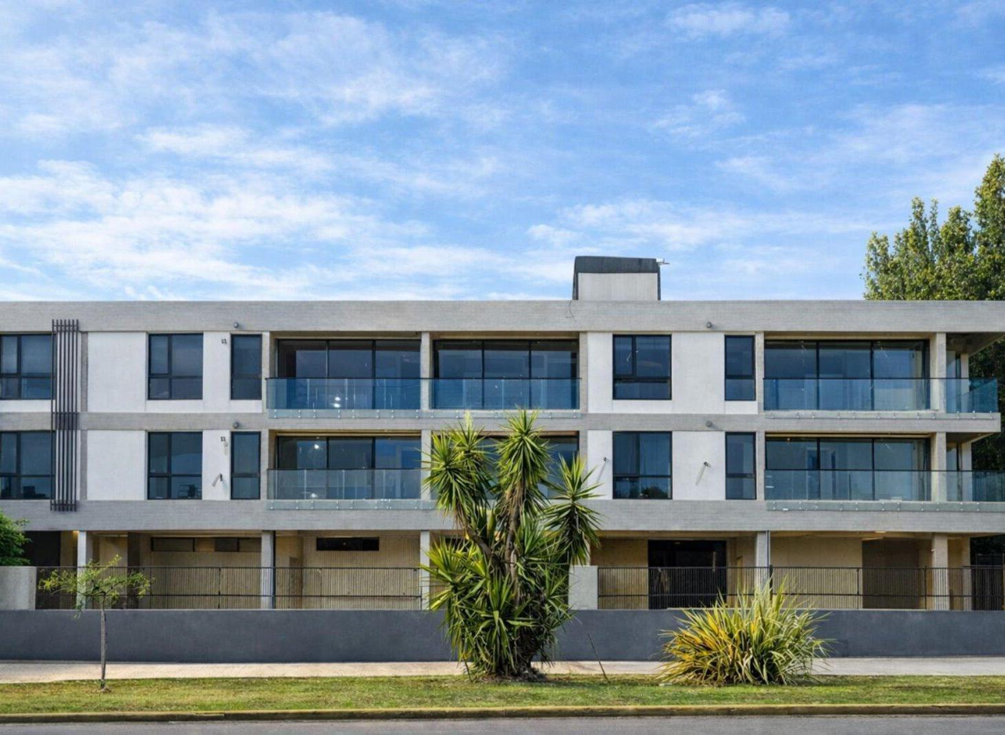 Foto de VENTA DPTO 3 AMB CON COCHERA PARQUE LINEAL, imagen 2
