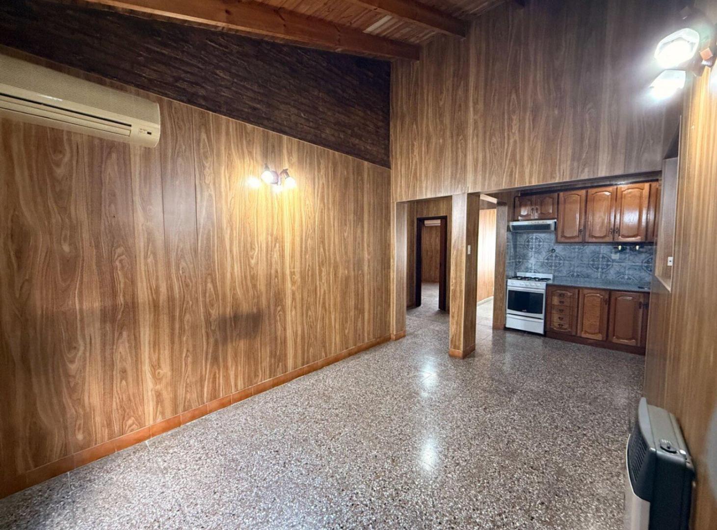 Foto de Casa 4 ambientes en venta Bernal apto credito, imagen 2